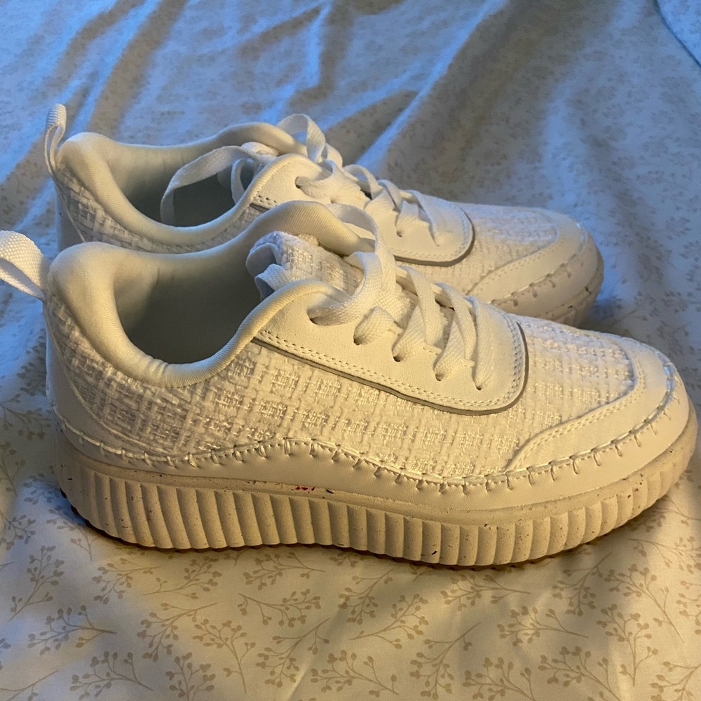Women's Classic White Sneakers